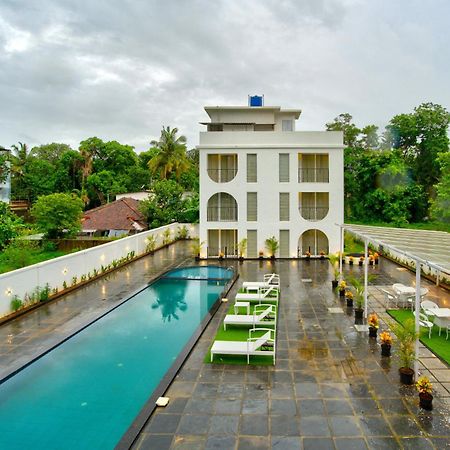 מלון באג'ה Goa Courtyard By The Porto Arpora מראה חיצוני תמונה