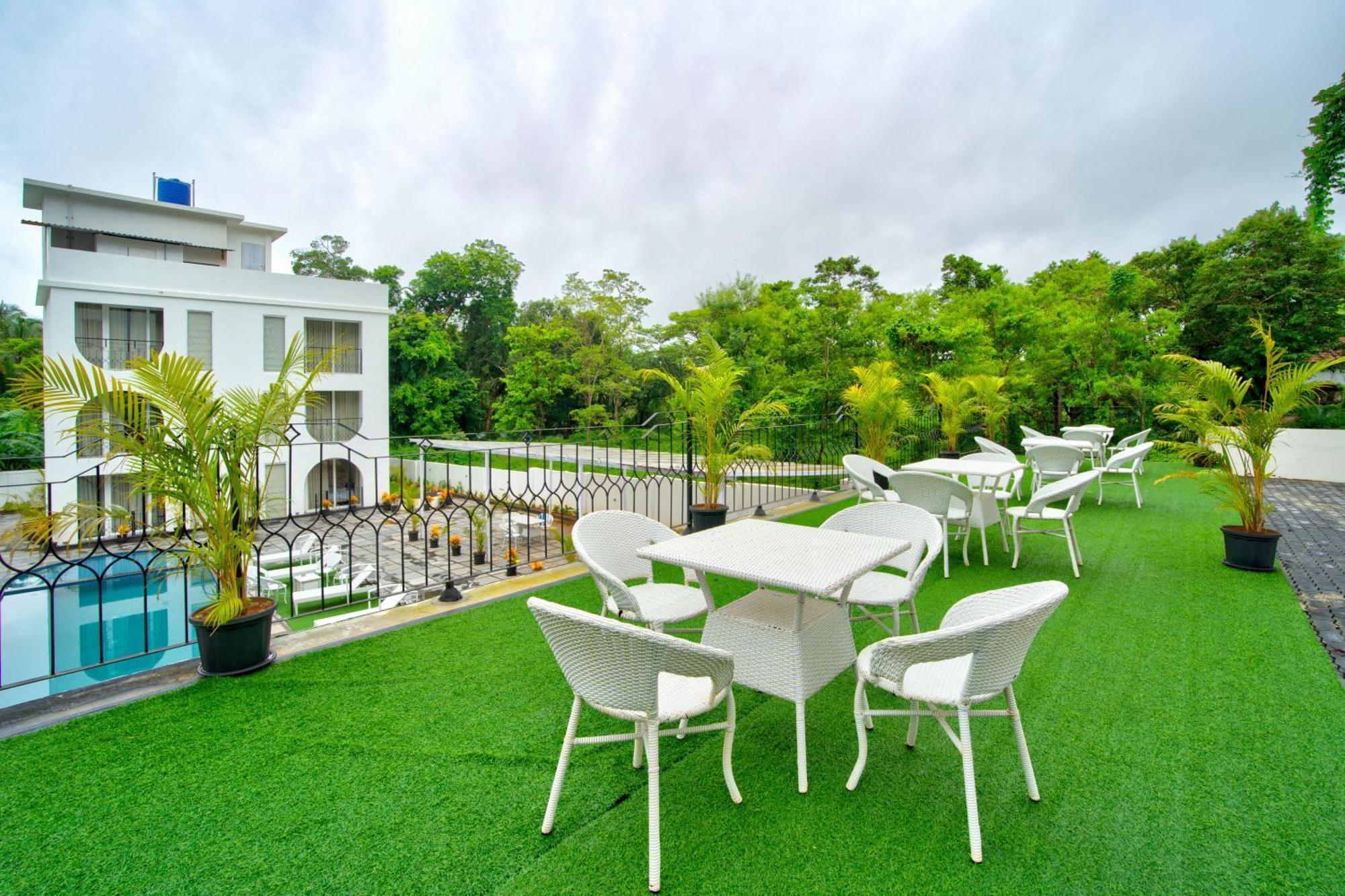 מלון באג'ה Goa Courtyard By The Porto Arpora מראה חיצוני תמונה