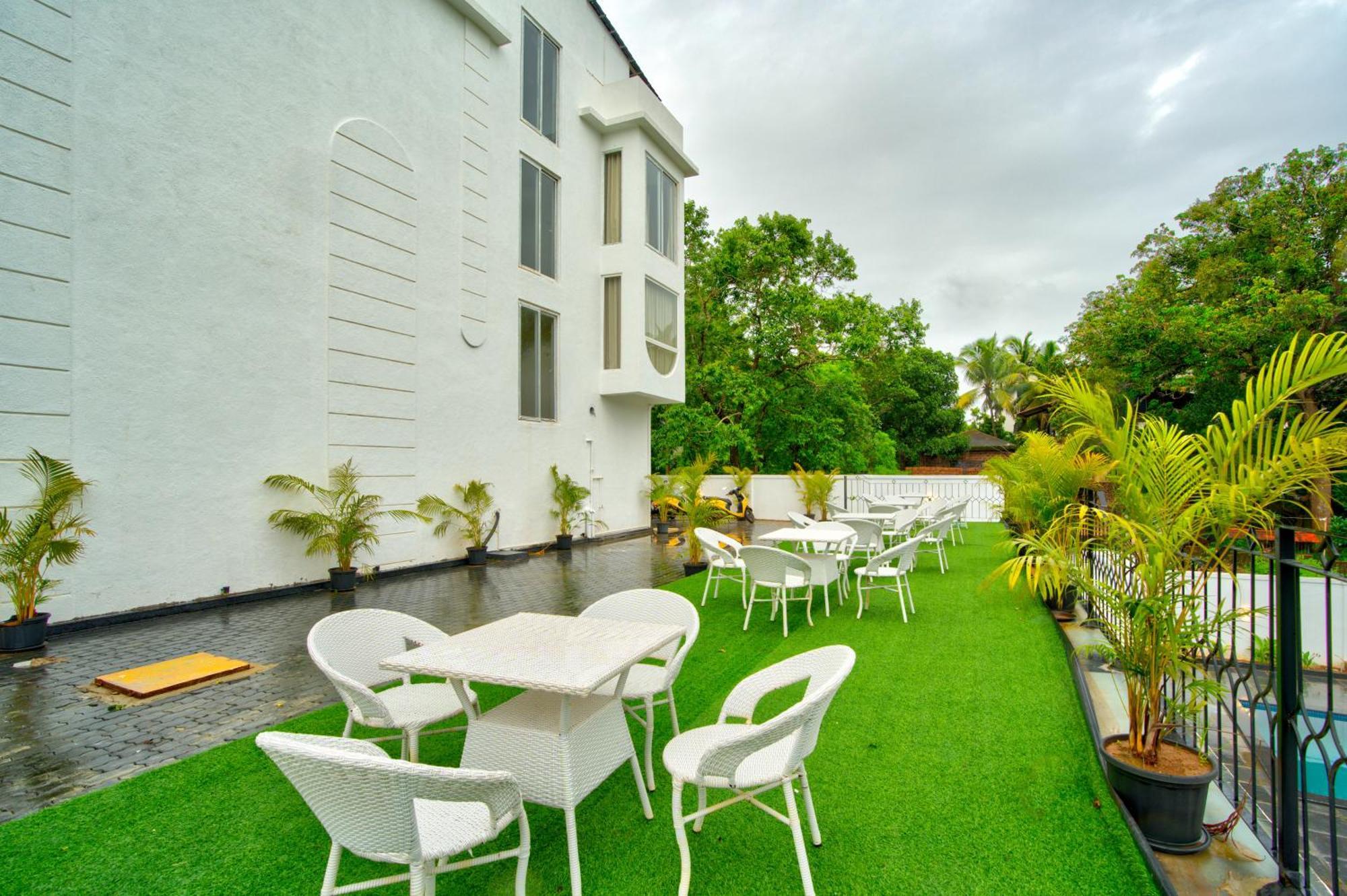 מלון באג'ה Goa Courtyard By The Porto Arpora מראה חיצוני תמונה