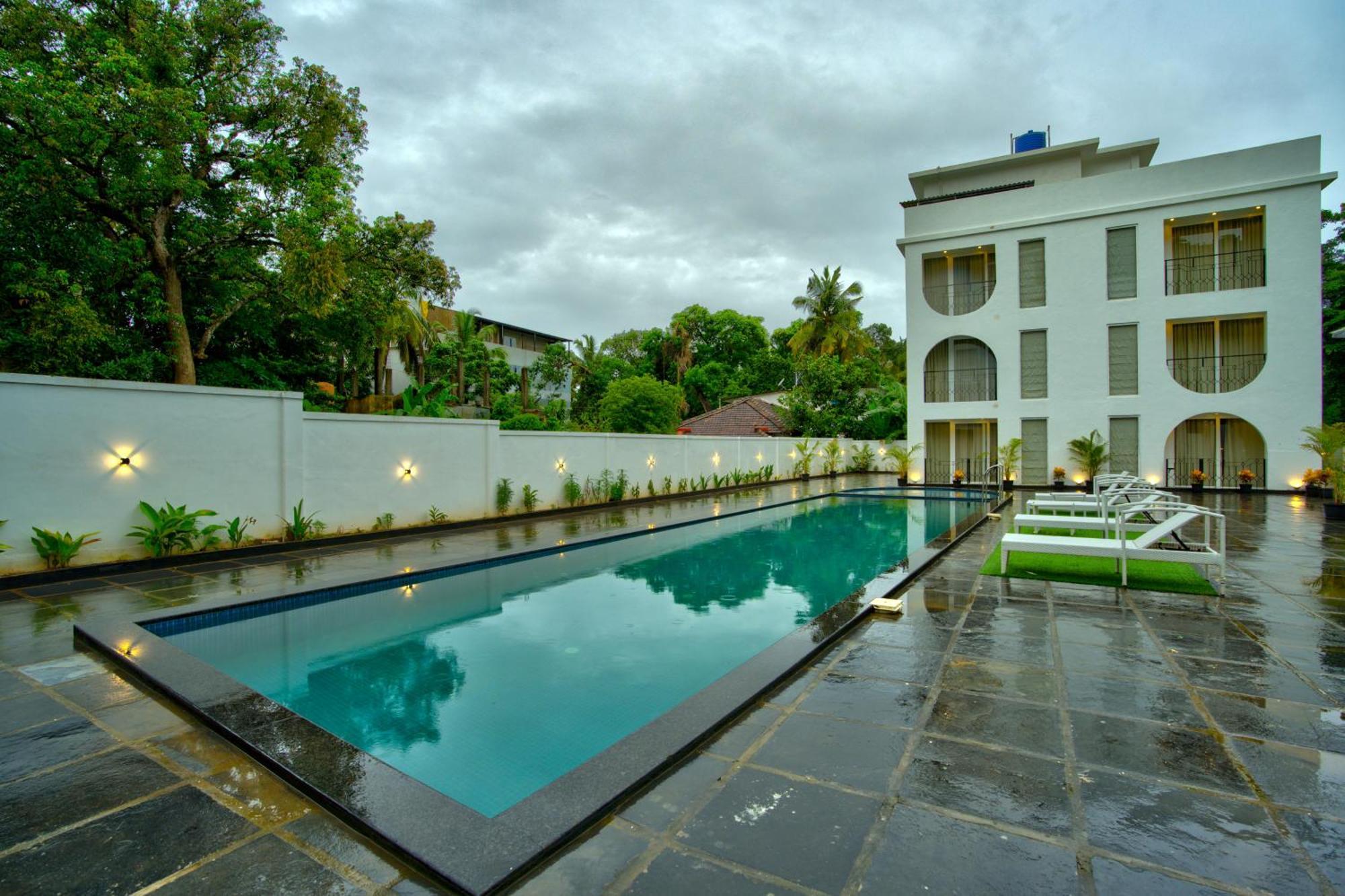 מלון באג'ה Goa Courtyard By The Porto Arpora מראה חיצוני תמונה