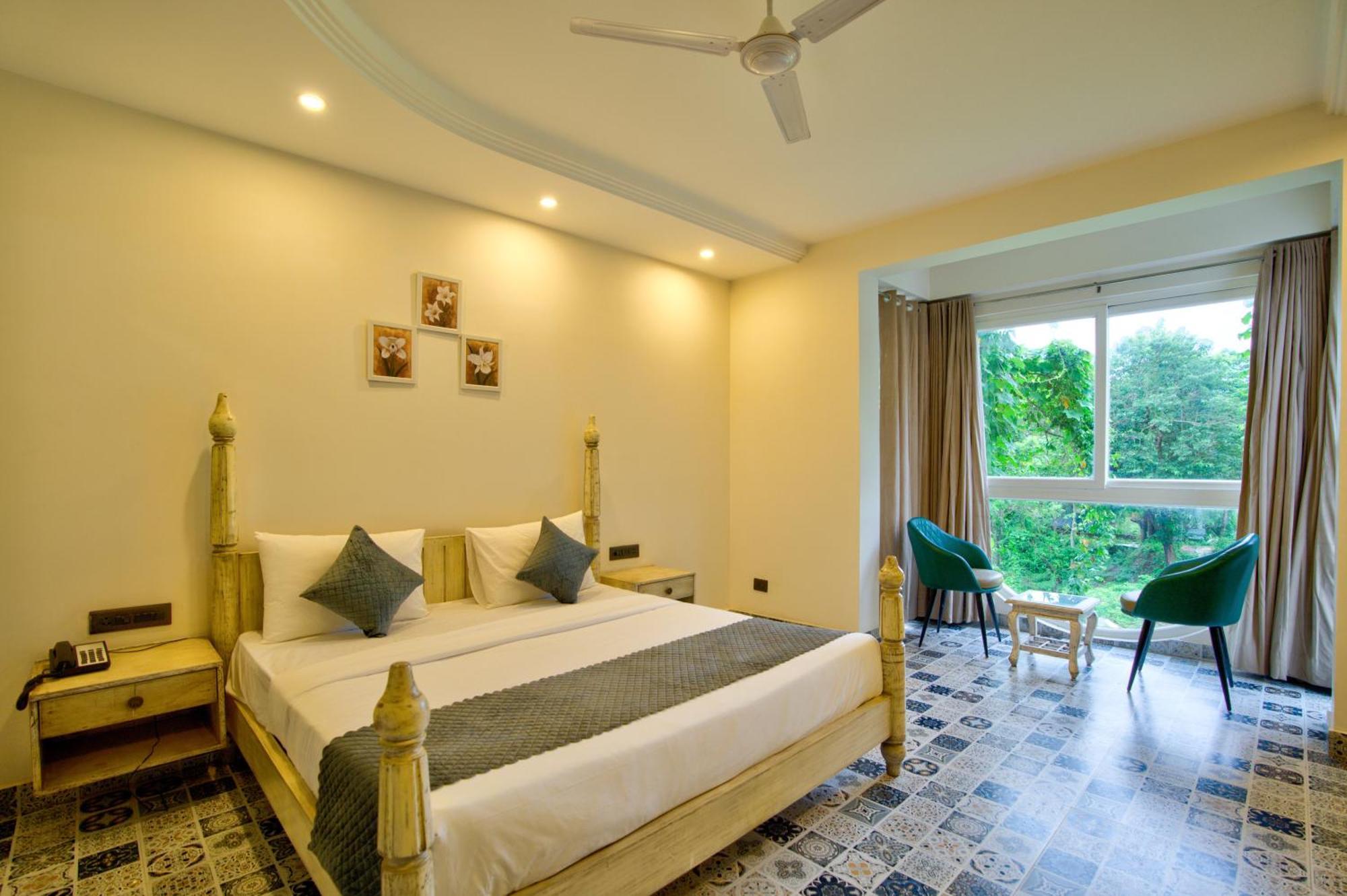 מלון באג'ה Goa Courtyard By The Porto Arpora מראה חיצוני תמונה